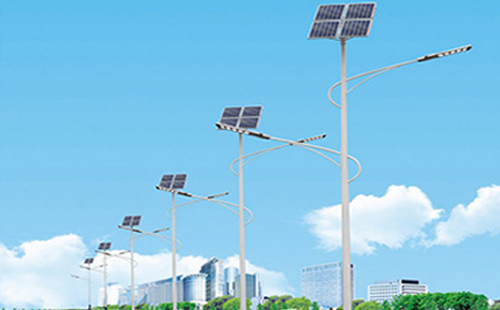 北方冬季托克逊太阳能路灯的保养要点